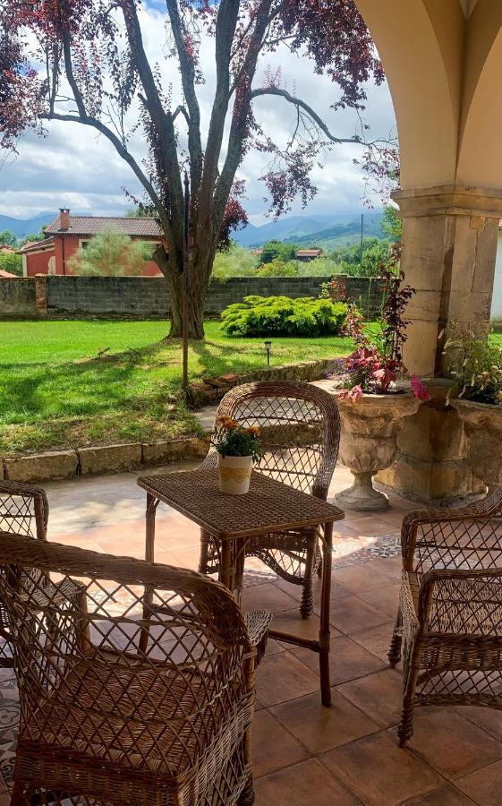 La Venta De Miyares - Casa De Indianos Hotel Piloña Buitenkant foto
